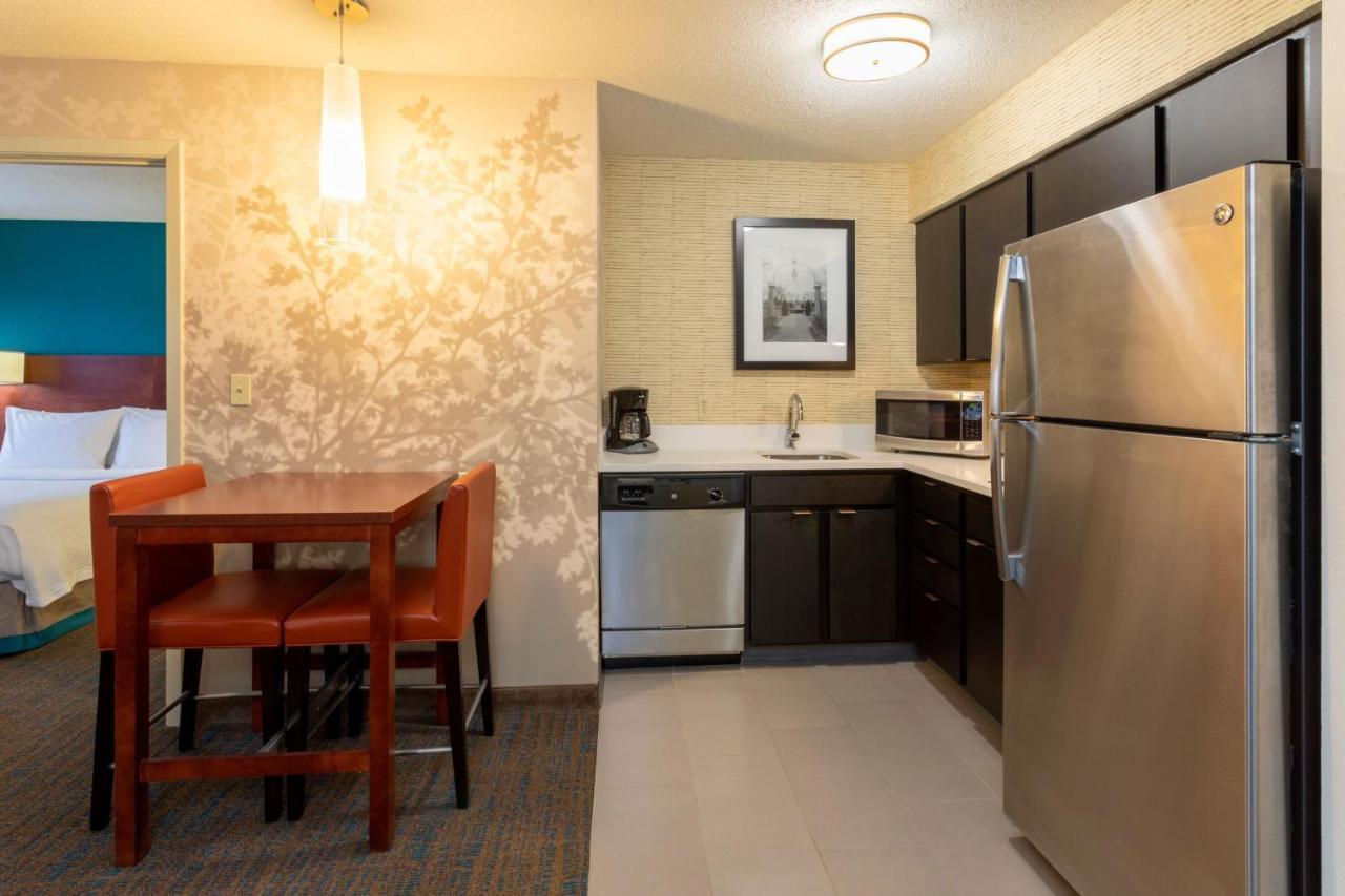 Residence Inn Minneapolis St. Paul/Роузвил Екстериор снимка