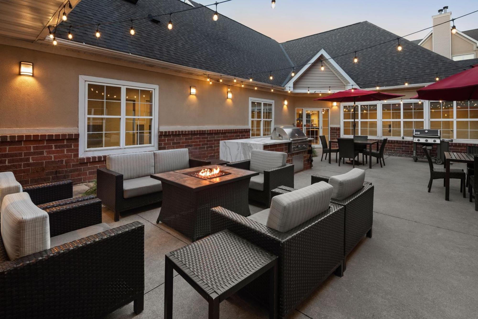 Residence Inn Minneapolis St. Paul/Роузвил Екстериор снимка