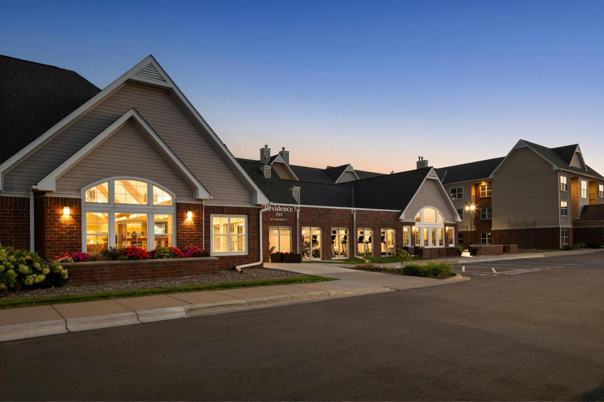 Residence Inn Minneapolis St. Paul/Роузвил Екстериор снимка